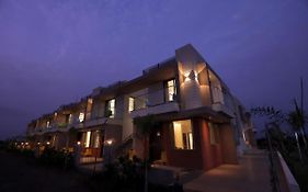 Leena Resort