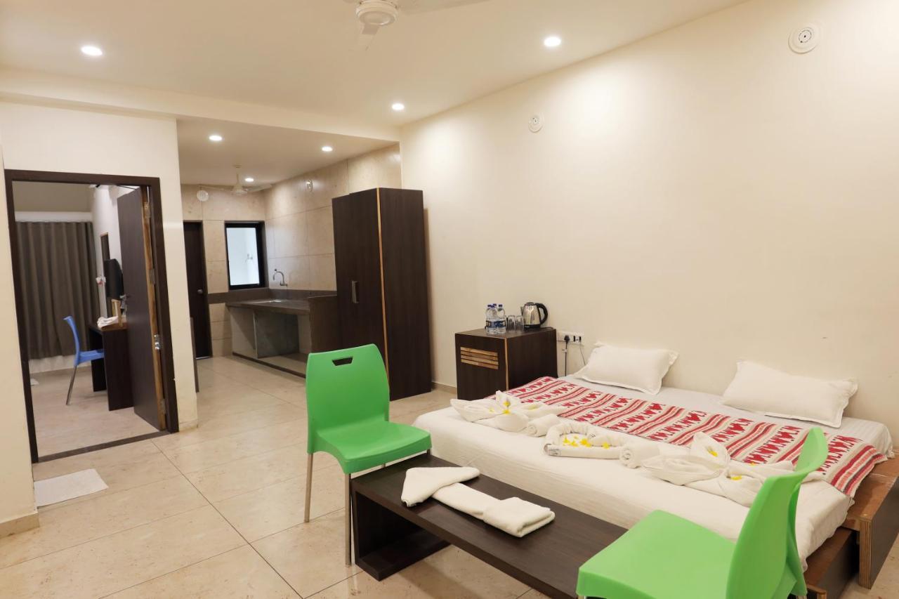Leena Resort Garudeshwar Exterior photo