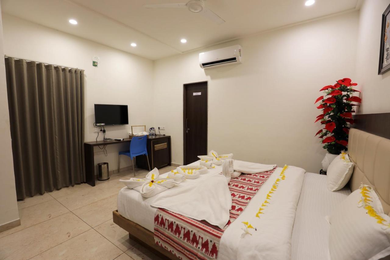 Leena Resort Garudeshwar Exterior photo